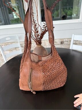 Woven Brown Leather Shoulder Bag - Unbranded